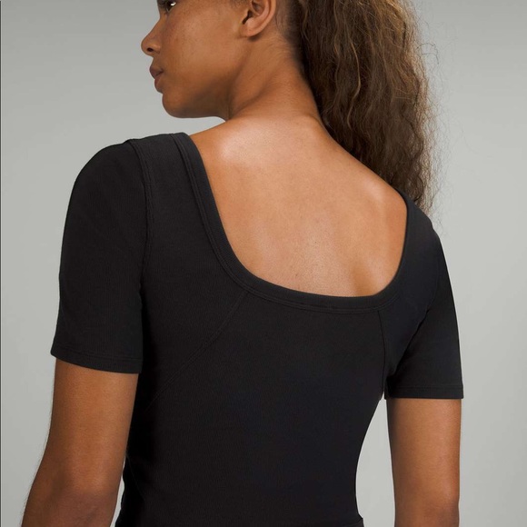 Lululemon Held Tight Tee - Picture 6 of 6